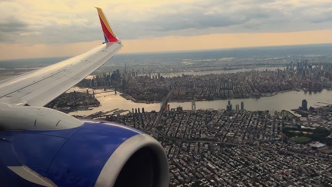 Aircraft Landing in NYC